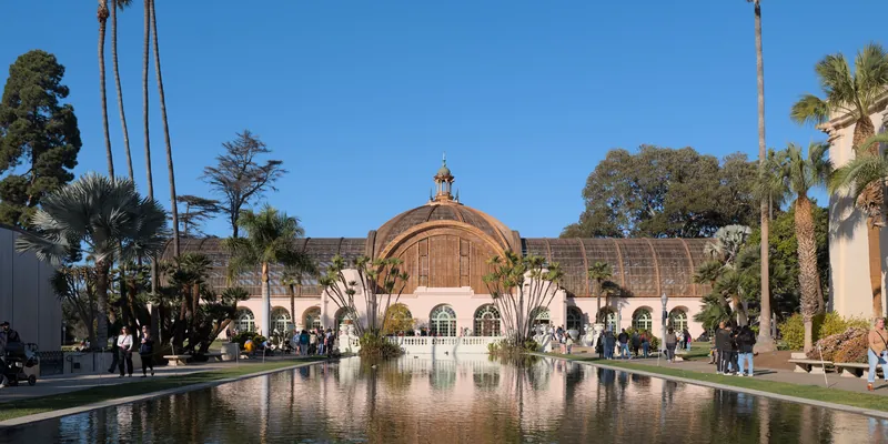 El Prado's Architecture and Gardens