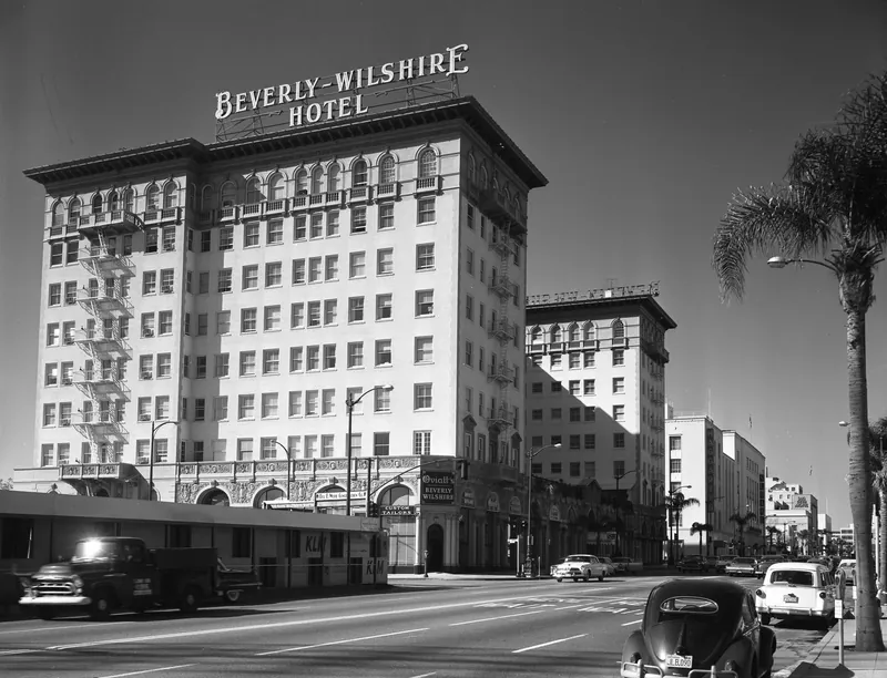 Title:  Beverly Wilshire Hotel Wilshire Boulevard, in Beverly Hills, Calif., 1959